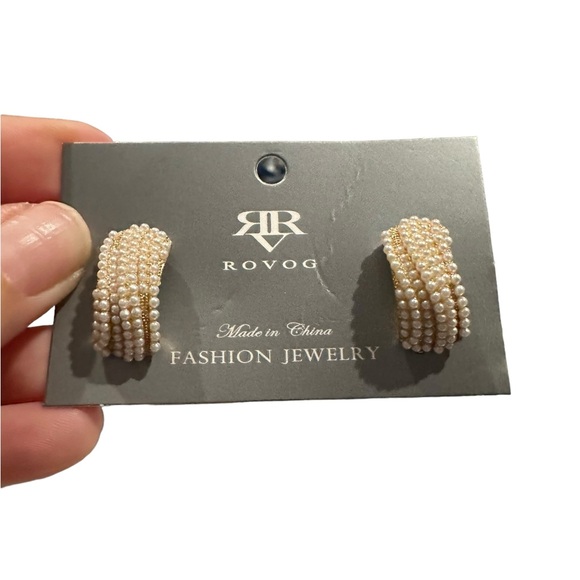 Pearl and Gold Wide Drop Style Earrings - Picture 5 of 7